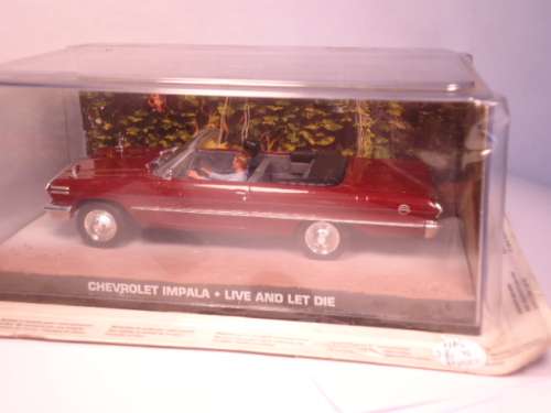 James Bond 007 - Chevrolet Impala with 2 figurines - Live And Let Die