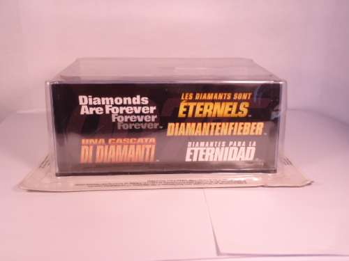 James Bond 007 - Mustang Mach 1 with 2 figurines - Diamonds Are Forever