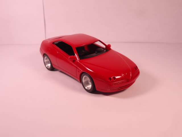 Provence Moulage - Alfa Romeo GTV 1995 - # K947 - 60% Built Resin Kit