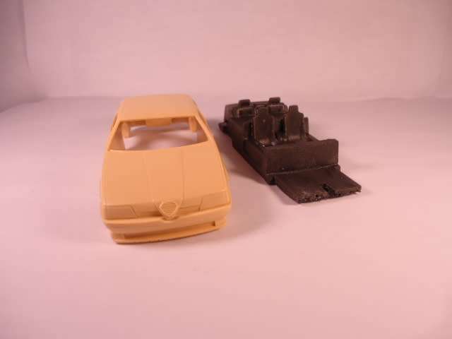 Alezan - Alfa Romeo 164 Pro-car V10 - #089 - Unbuilt Resin Kit