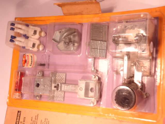 Dinky Toys - Lunar Roving Vehicle - # 1027 - Unbuild Kit