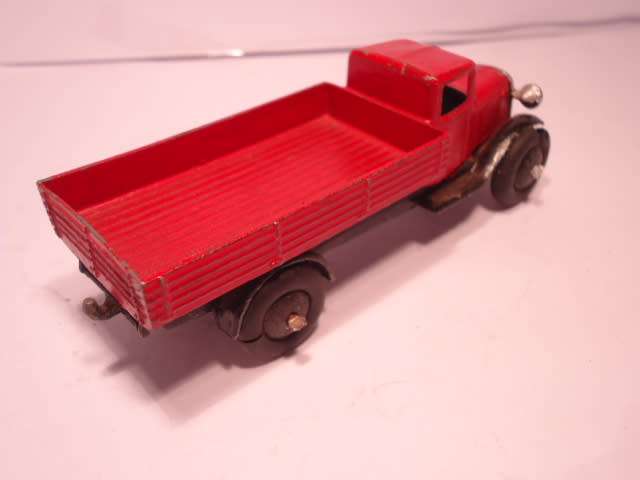 Dinky Toys - Wagon Type 2 - Pre War  - # 25a - To be partiallly restored