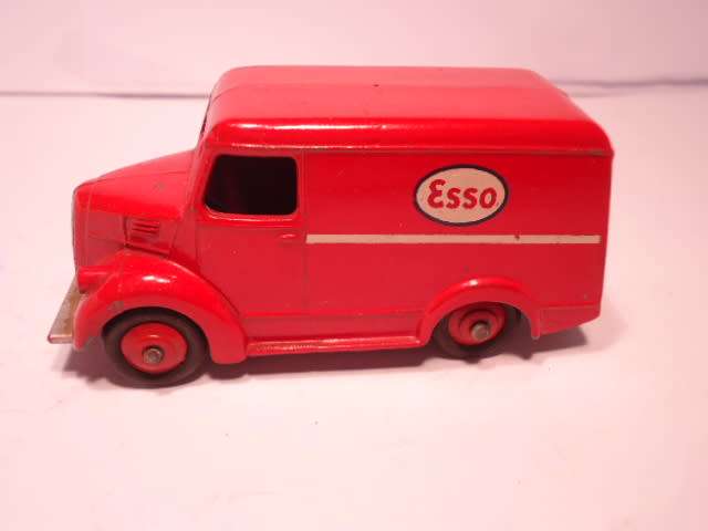 Dinky Toys - Trojan Van - Esso  - # 450