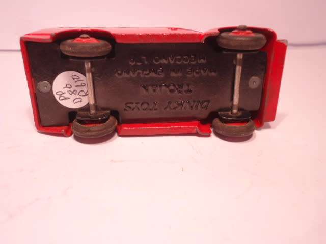 Dinky Toys - Trojan Van - Esso  - # 450