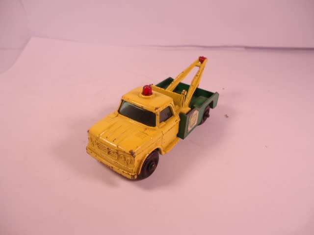 Matchbox - Dodge Wreck Truck #13D - Regular Wheels