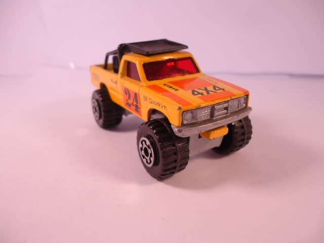 Matchbox Superfast - 4x4  Open Back Truck #24 - #63D