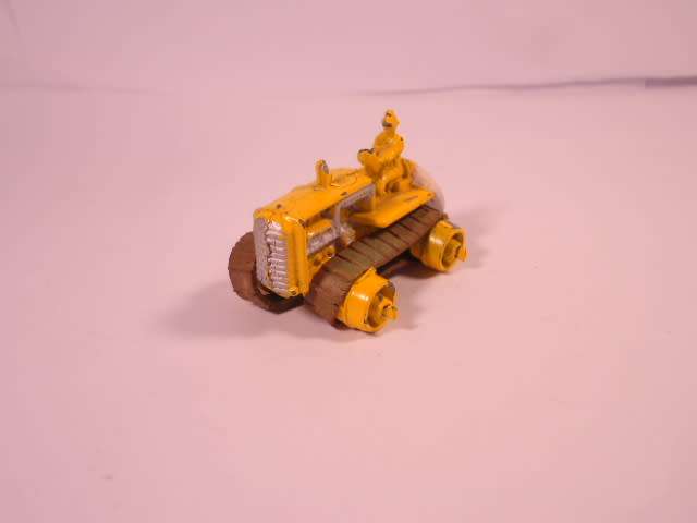Matchbox Regular Wheels - Caterpillar Tractor #8C
