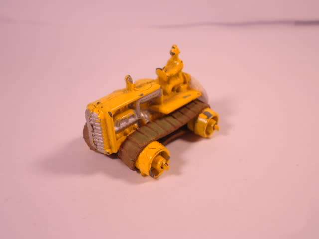 Matchbox Regular Wheels - Caterpillar Tractor #8C