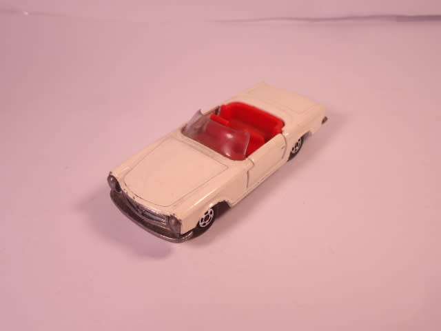 Matchbox Superfast - Mercedes-Benz 230 SL - #27