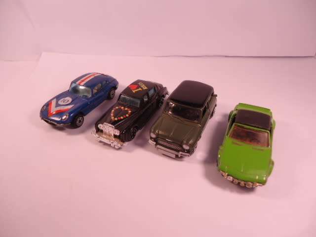 Lot of 4 Models - Summer/Yatming/Playart/China