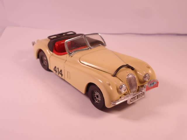 Corgi - Jaguar XK120 - #414 - Open Top - #803
