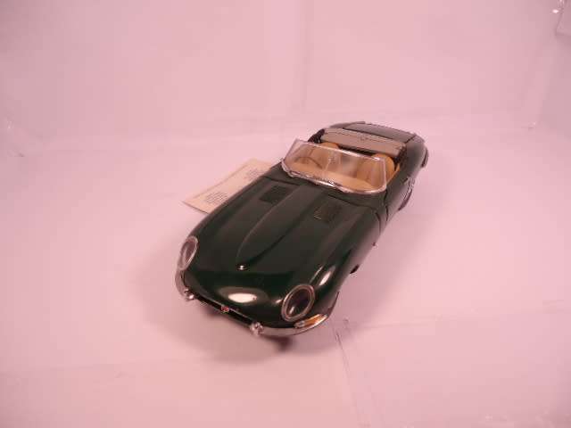 Franklin Mint - 1961 Jaguar E-Type Coupe - Soft Top - Classic British Racing