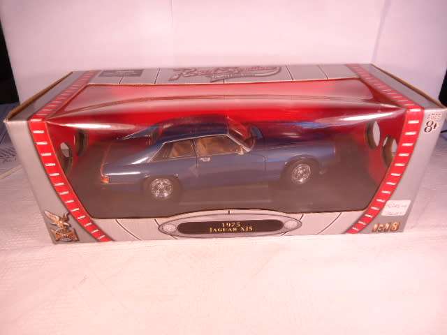 Road Signature - 1975 Jaguar XJS - #92658