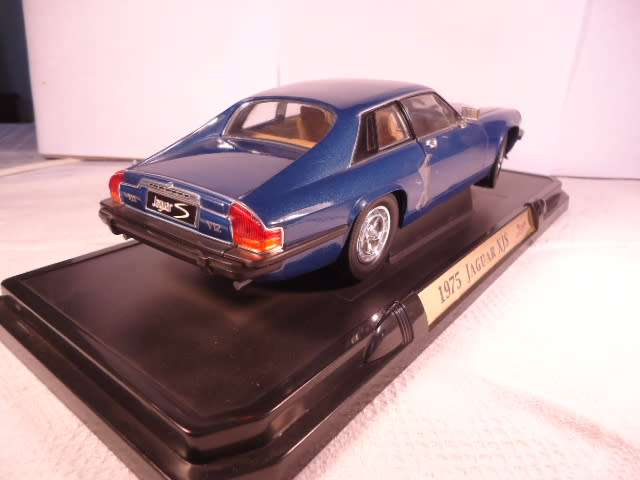 Road Signature - 1975 Jaguar XJS - #92658