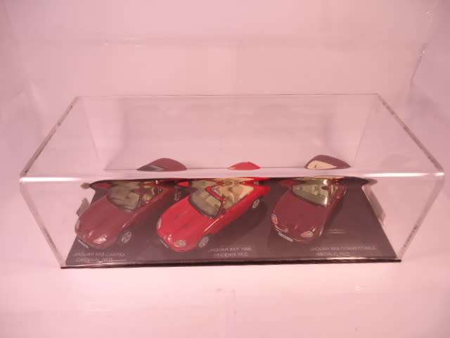 Sportique  - Set of 3 Jaguars