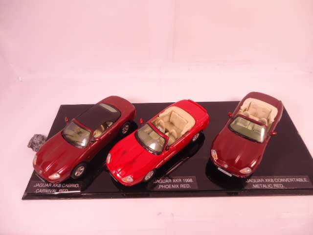 Sportique  - Set of 3 Jaguars