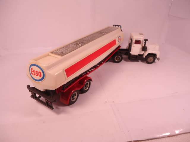 Corgi Major - Mack Truck with Gloster Saro Petrol Tanker - #1152-A
