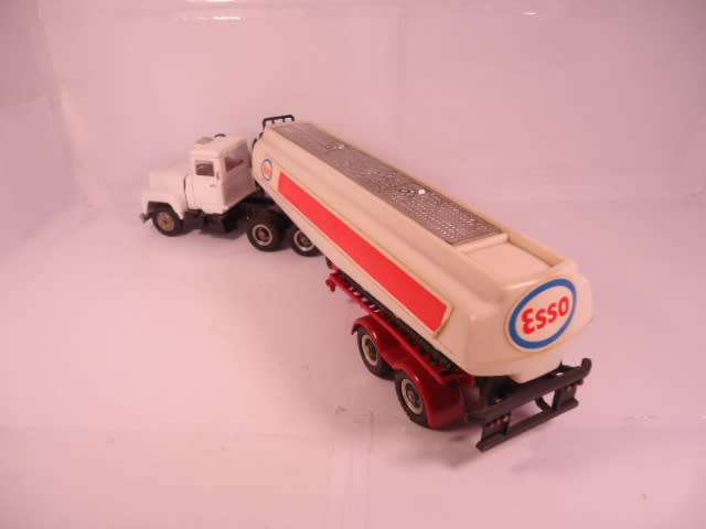 Corgi Major - Mack Truck with Gloster Saro Petrol Tanker - #1152-A