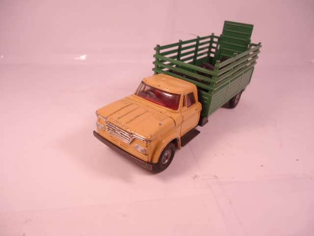 Corgi Commercial - Dodge Livestock Transporter ( Cast Hubs ) - #484-A1