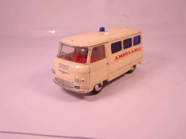 Corgi - Commer Ambulance - #463-A1