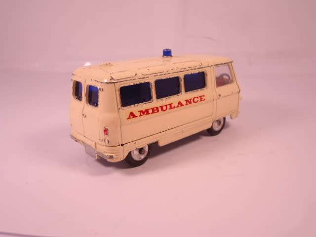 Corgi - Commer Ambulance - #463-A1