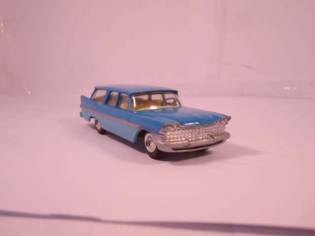 Corgi - Plymouth Suburban Station Wagon - Restoration - #219-A2