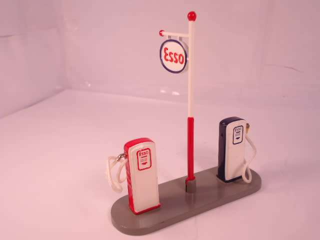 Dinky - Atlas - Esso Petrol Pump Set - #49d
