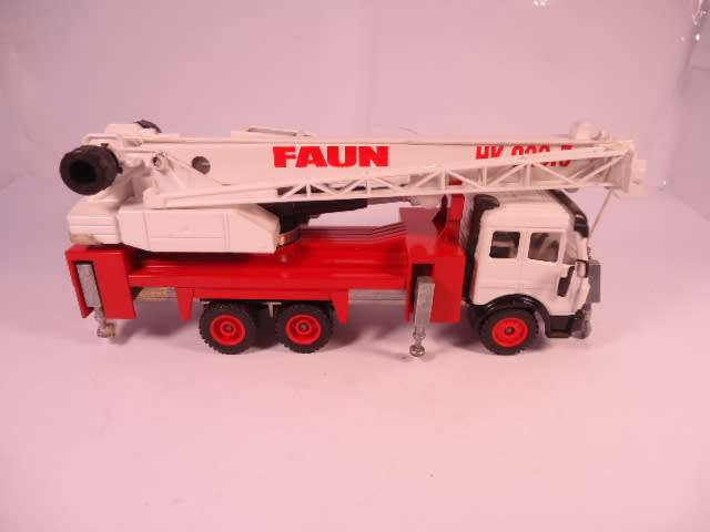 Siku - Mercedes SK Faun Telescopic Crane - #3723