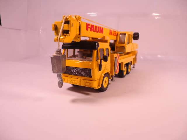 Siku - Mercedes SK Faun Telescopic Crane - #3723