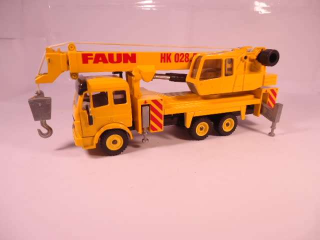 Siku - Mercedes SK Faun Telescopic Crane - #3723