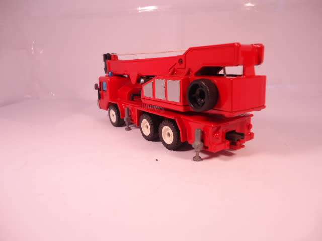 Siku - Faun KF 30,31/48 - 6 Wheel Mobile Crane Truck - #2914