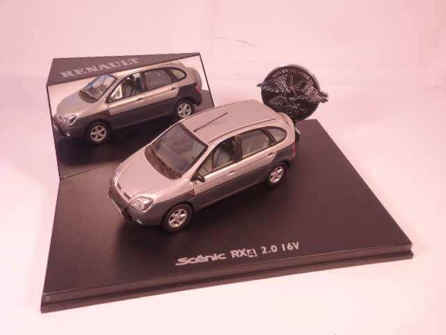 Universal Hobbies - Renault Scenic RX4 2.0 16V - #2102