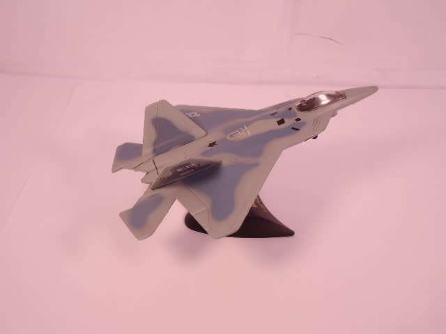 Maisto - F/A-22 Raptor Fighter Jet