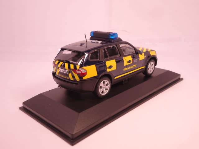 Kyosho - BMW X3 - Grenzwache-Schweiz - German Version - #03522GE
