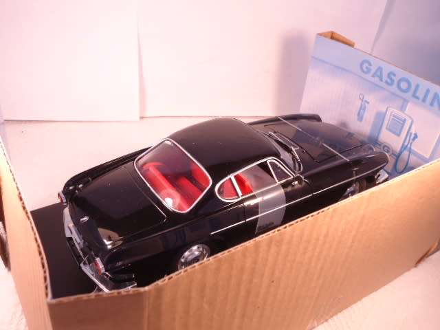 Revell - Volvo 1800 S - #08450