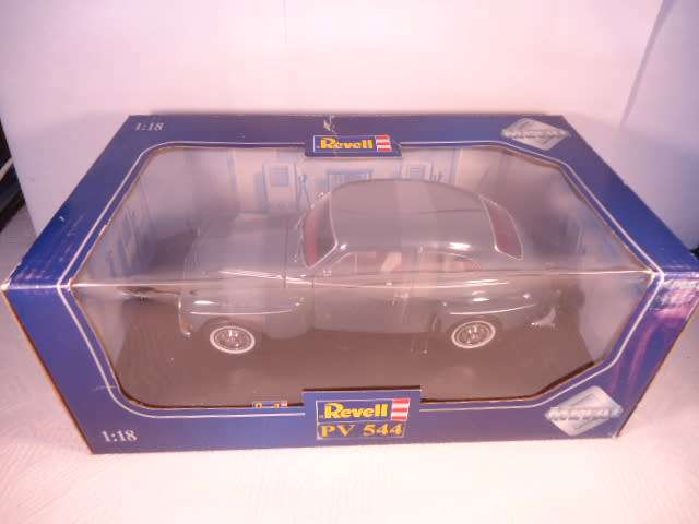 Revell - Volvo PV 544