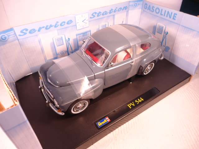 Revell - Volvo PV 544