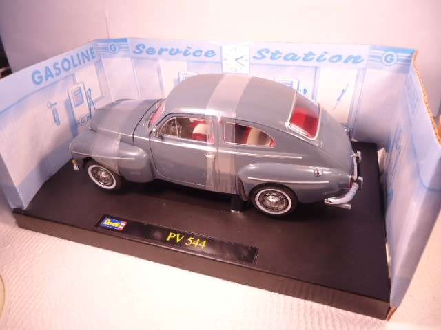 Revell - Volvo PV 544