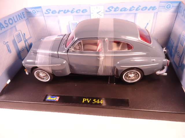 Revell - Volvo PV 544
