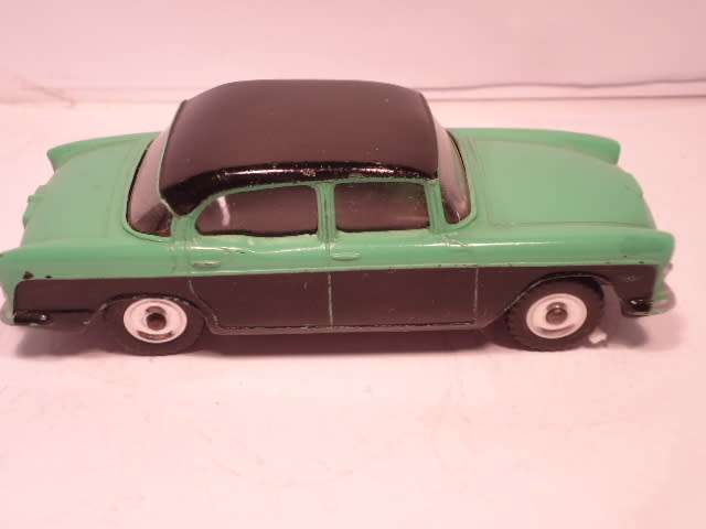 Dinky Toys - Humber Hawk - # 165