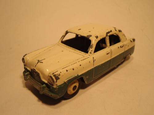 Dinky - # 162 - Ford Zephyr