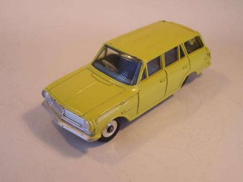 Dinky - # 141 - Vauxhall Victor Station Wagon
