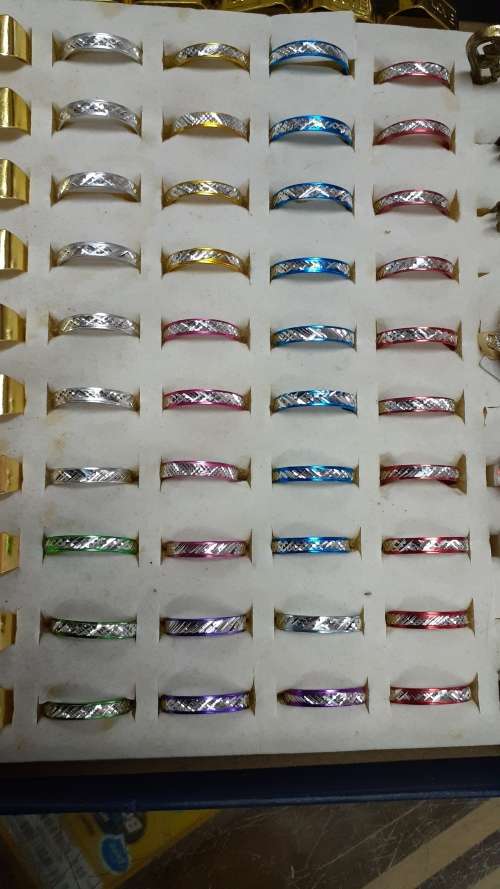 Thin Metal Rings - 10pc Random Colours