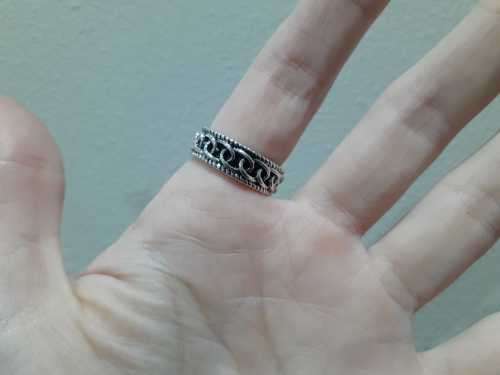 Chain Pattern Embossed Fashion Ring