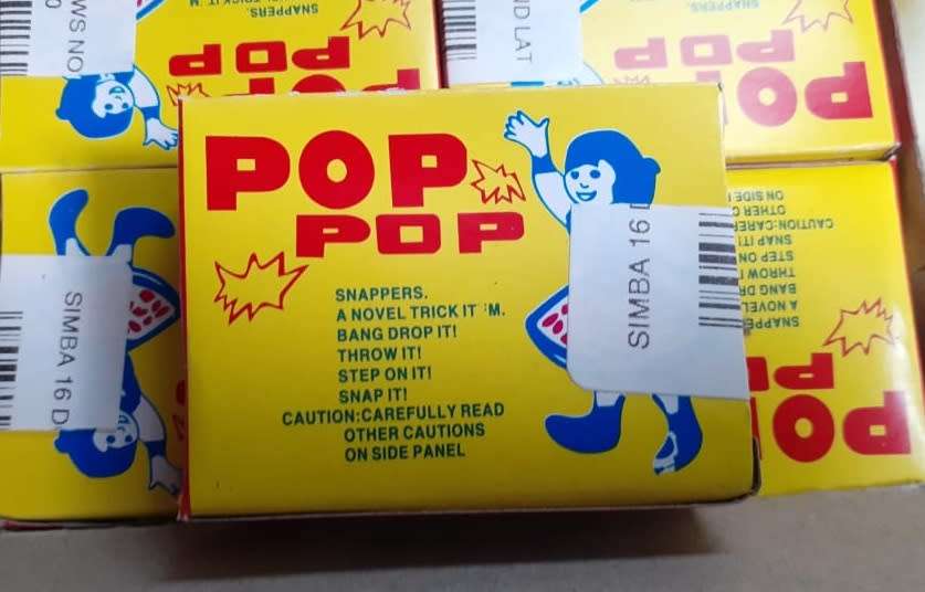 PopPop Snappers trick Noise Makers