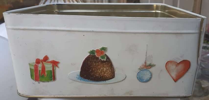 Collectible Tin - Woolworths Christmas Viennese biscuit Selection NO LID