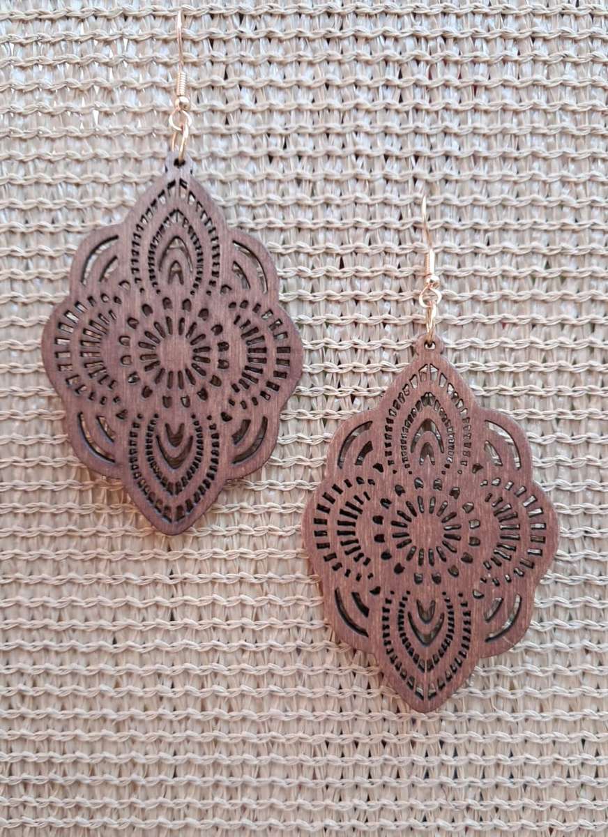 Intricate Design Wooden Dangle Earrings - Lace