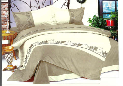 4 PIECE QUEEN SIZE DUVET COVER SET A MUST HAVE