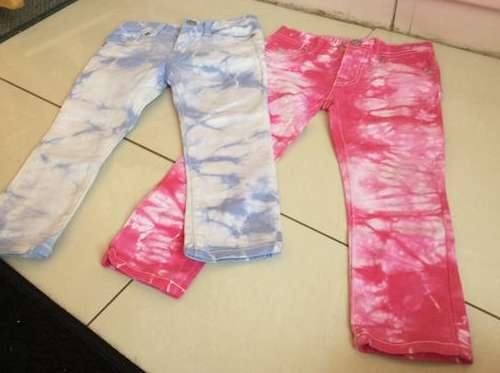 2 ORIGINAL  GUESS JEANS size2-3