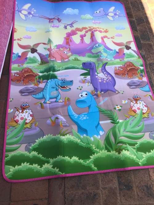 BLACK FRIDAY WEEK SPECIAL Play and crawl mat